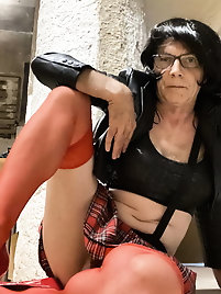 Glamour ladyboy tart is spreading her hips on picture